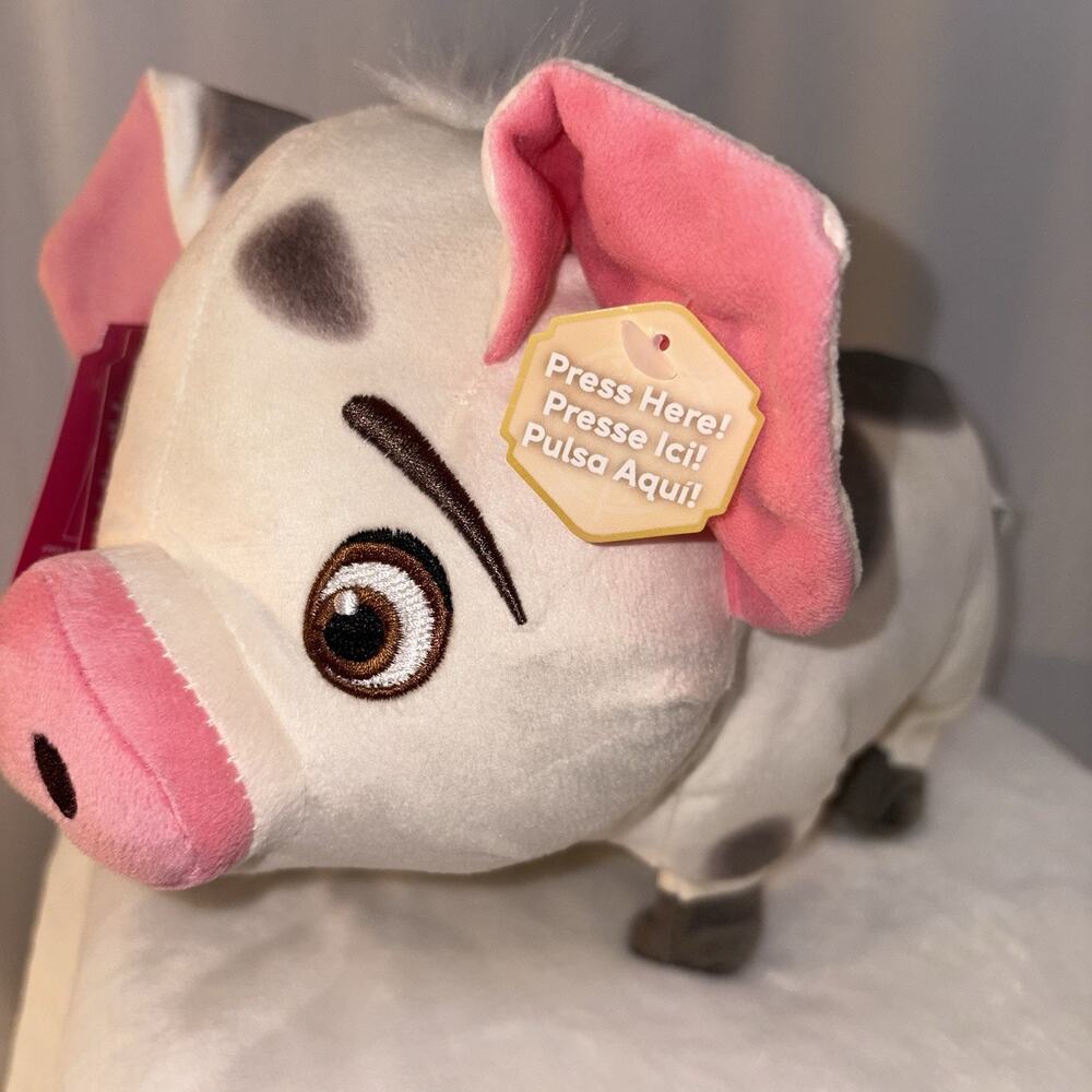 Disney Moana Walk Snort Pua Plush Features Sounds and Movement ADORABLE New.